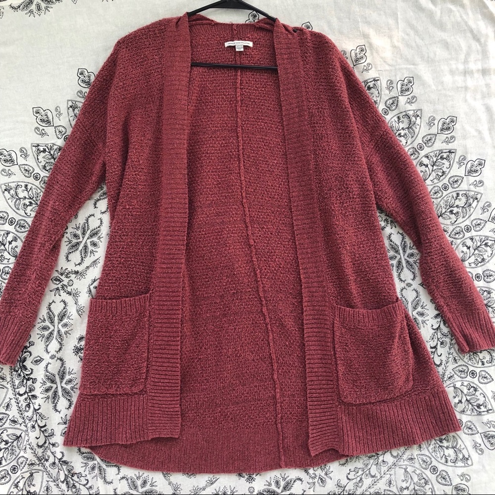 american eagle cardigan sweater
